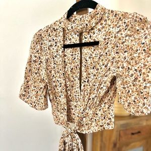 Floral cut out cropped blouse